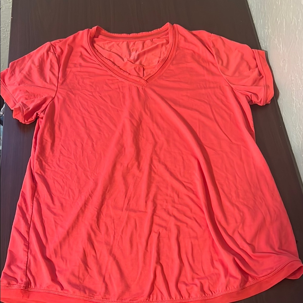 Tangerine Women's V-Neck workout Top - Coral size large